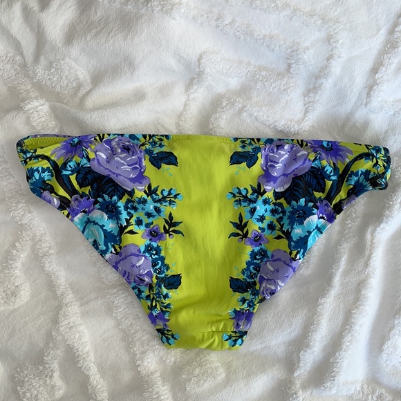 Seafolly Floral Bikini Bottom - Picture 3 of 6